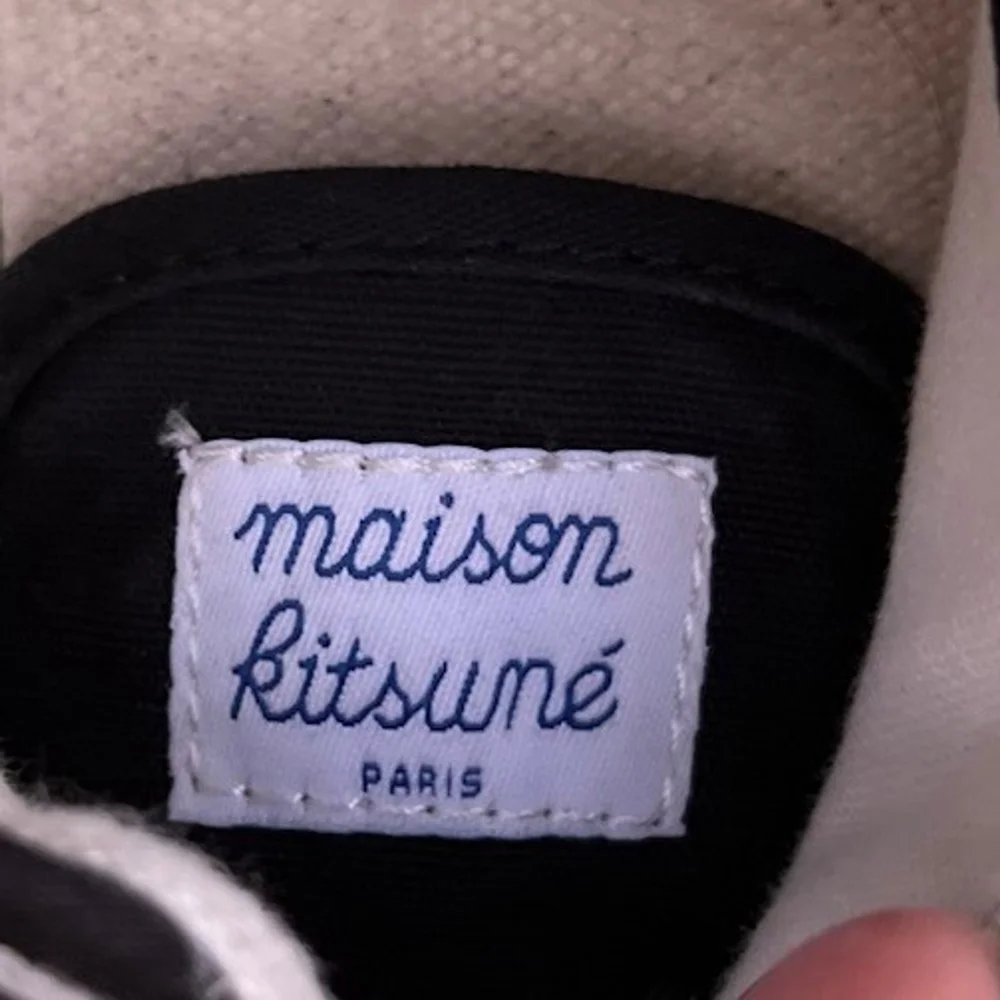 Maison Kitsune Black Low Top Canvas Lace Up Sneakers Men’s Size EU 40 US 8.5